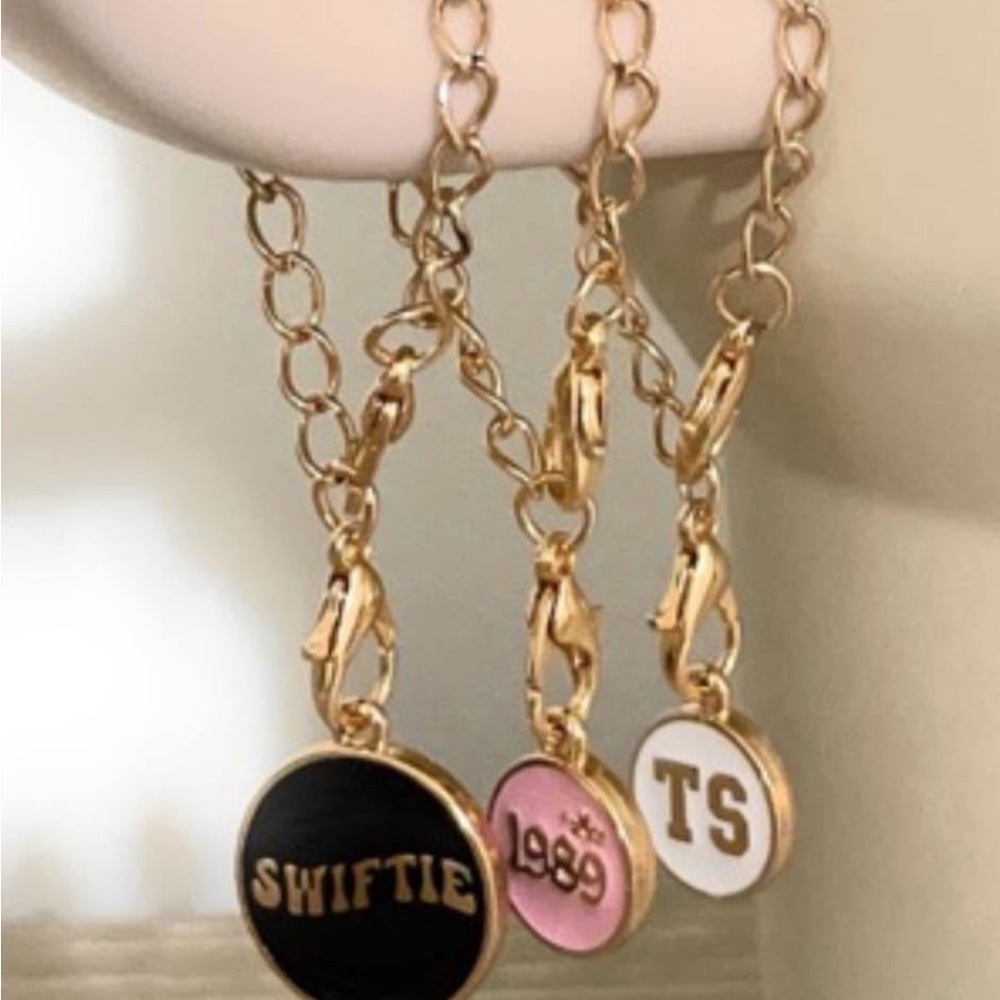 Stanley Yeti Handle Charms TS Swiftie 1989 Taylor Swift bulk - Picture 2 of 4